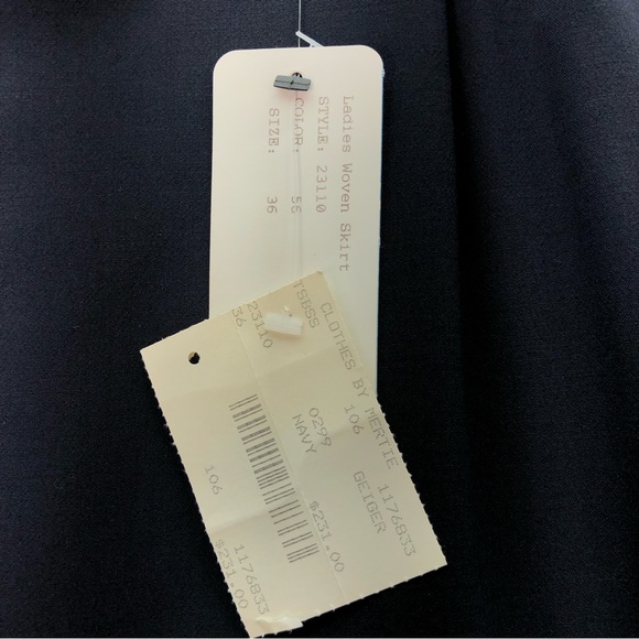 Geiger Collection Ladies Woven Skirt Size 36 - Picture 3 of 12